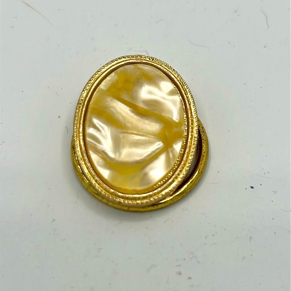 VIntage  Scarf Clip